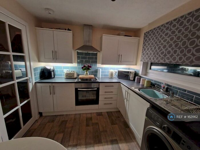 3 Bedroom Flat To Rent In Camperdown Road, Dundee, DD3