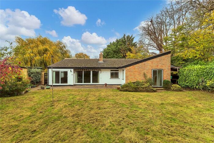 2 Bedroom Bungalow For Sale In Orchard Close, Elsworth, Cambridge, CB23