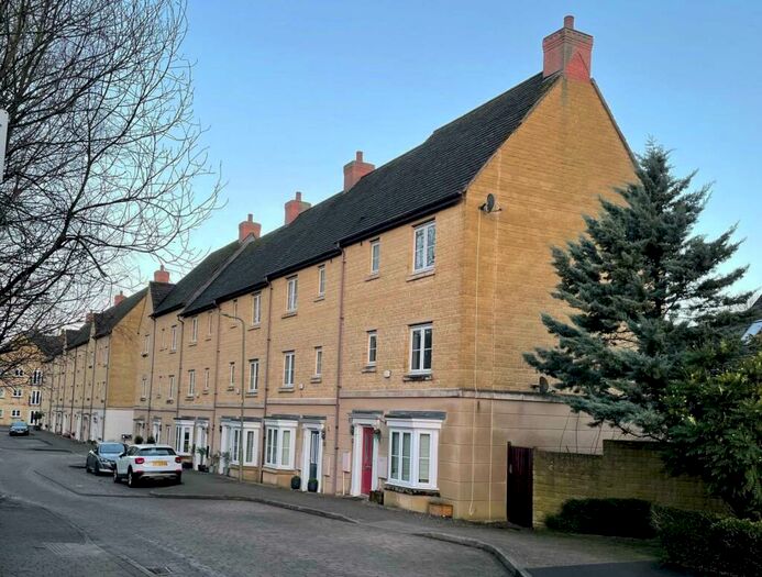 4 Bedroom End Of Terrace House To Rent In New Bridge Street, Witney, OX28