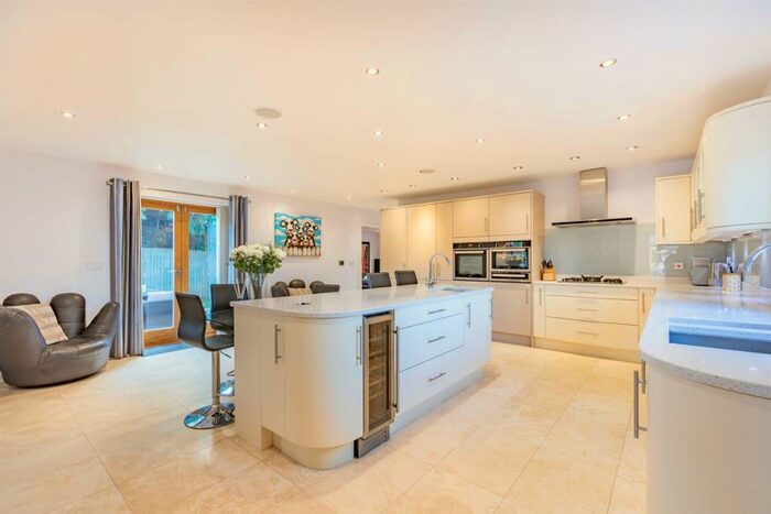 5 Bedroom Detached House For Sale In Fosse Way, Stretton On Dunsmore, Rugby, Warwickshire, CV23