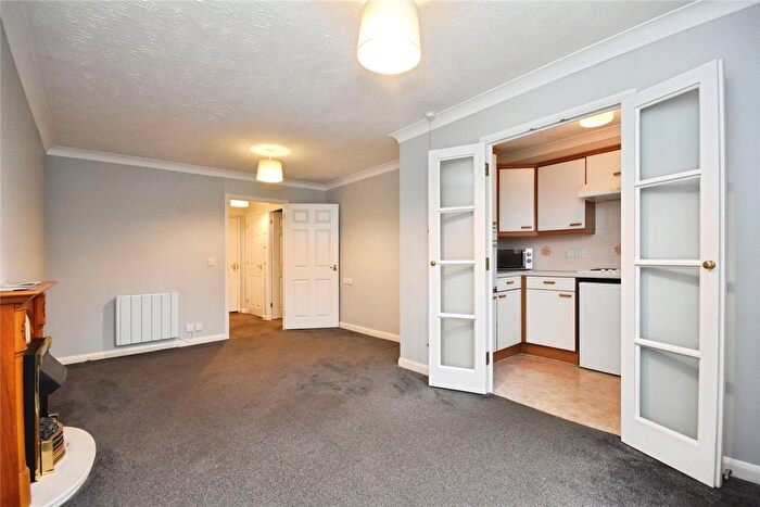 1 Bedroom Flat For Sale In Victoria Court, Braintree, CM7