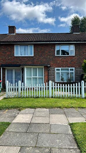 5 Bedroom Terraced House To Rent In Willow Close, Crawley, RH10