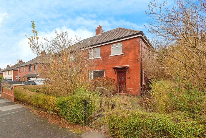 3 Bedroom Semi Detached House For Sale In County Avenue, Ashton-Under-Lyne, Greater Manchester, OL6