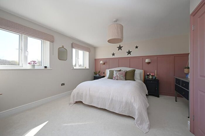 5 Bedroom Detached House For Sale In Little Dale Farm, Colliers Green, Kent, TN17