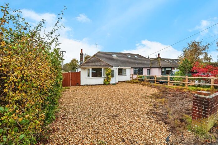 3 Bedroom Bungalow For Sale In Woodlands Road, Southampton, Hampshire, SO40