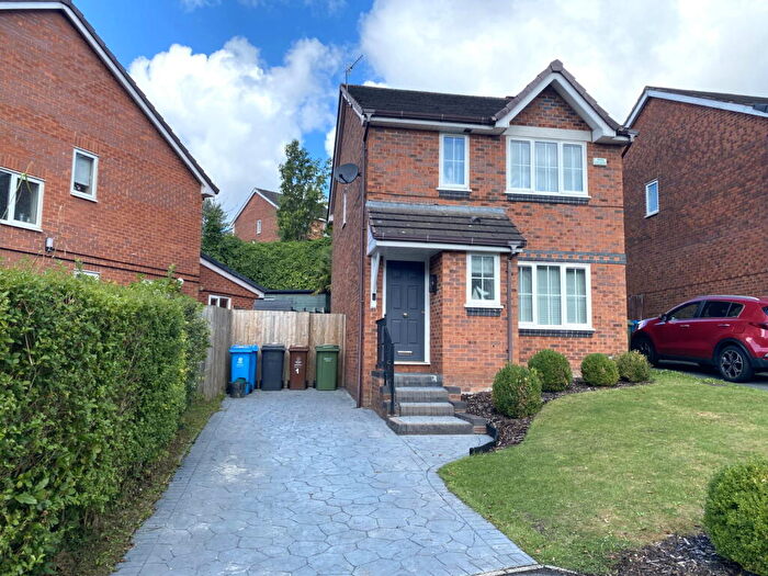 3 Bedroom Detached House For Sale In Melford Grove, Oldham, OL4