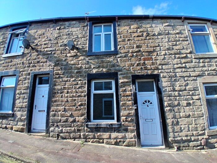 2 Bedroom Terraced House To Rent In Penistone Street, Burnley, BB12
