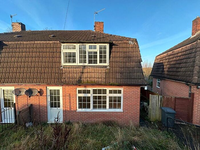 3 Bedroom Semi-Detached House For Sale In Bath Road, Newcastle Under Lyme, Staffordshire, ST5