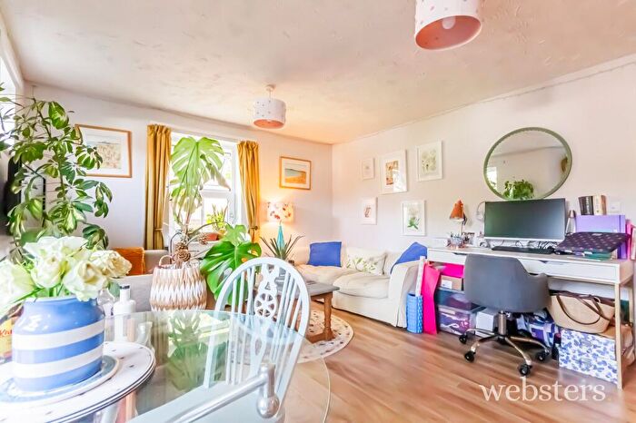 2 Bedroom Flat To Rent In Kenneth Mckee Plain, Norwich, NR2