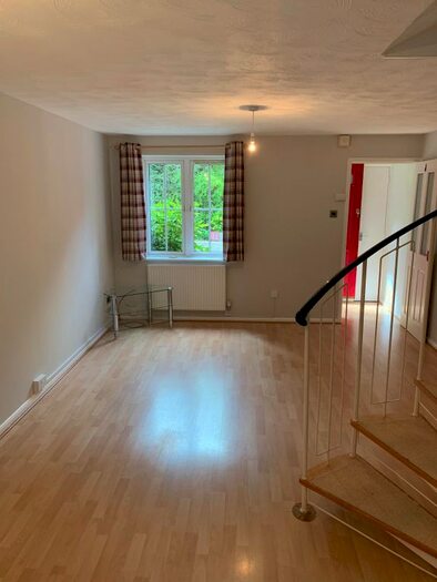 2 Bedroom Property To Rent In Pippen Field, Warndon, Worcester, WR4