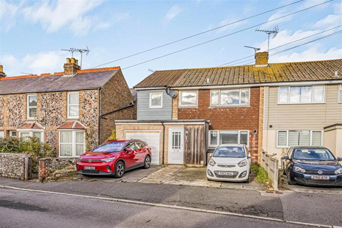 4 Bedroom Semi Detached House For Sale In Ivy Lane, Bognor Regis, PO22
