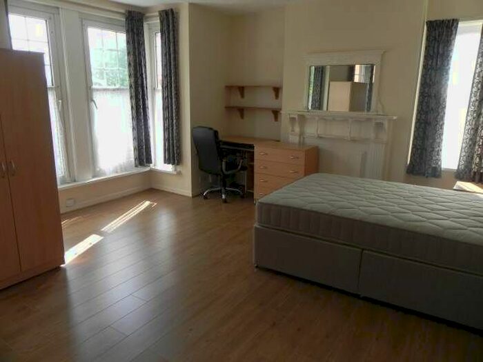 6 Bedroom Property To Rent In Bernard Street, Uplands, Swansea, SA2