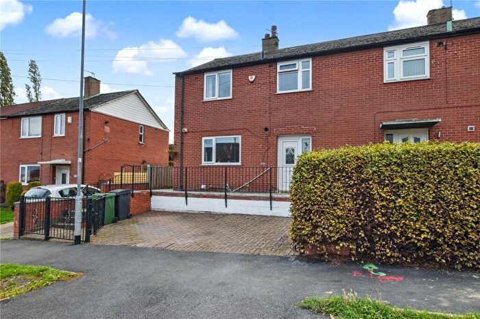 3 Bedroom Semi-Detached House For Sale In Wellstone Rise, Leeds, West Yorkshire, LS13