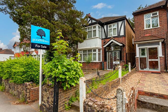 3 Bedroom End Terrace House For Sale In London Road, Morden, SM4