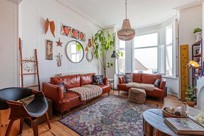 3 Bedroom Terraced House For Sale In Wenvoe Terrace, Barry, CF62
