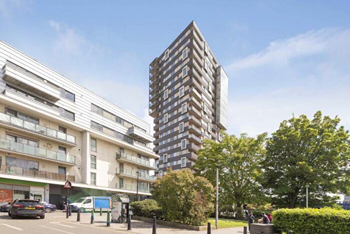 1 Bedroom Flat To Rent In Spencer Way, Shadwell, E1
