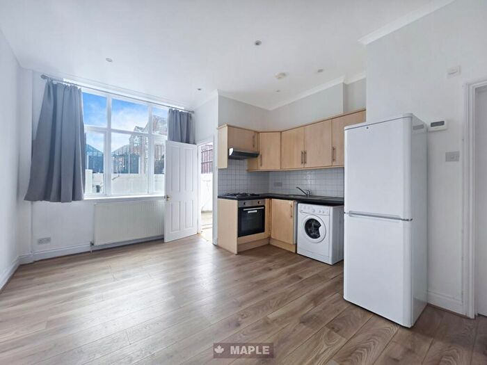 1 Bedroom Flat For Sale In Church Parade, Harrow, HA3