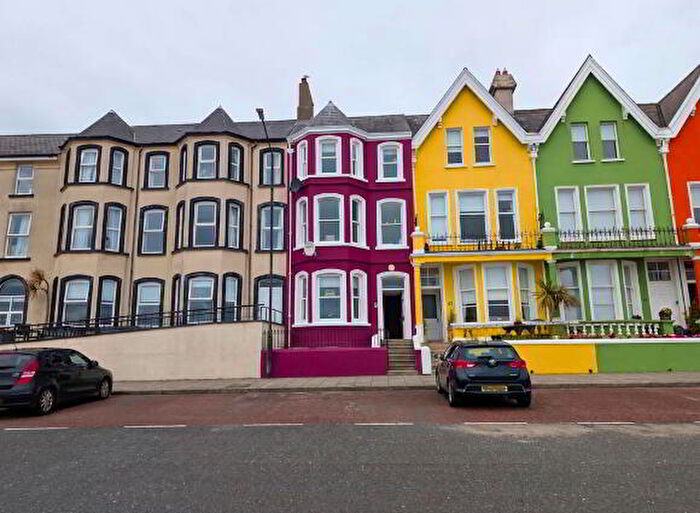 2 Bedroom Apartments For Sale In A Marine Parade, Carrickfergus, BT38