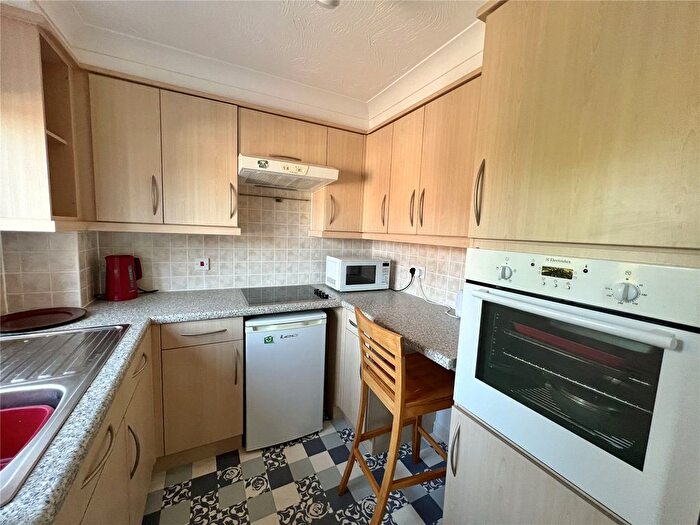 1 Bedroom Flat For Sale In Blenheim Road, Minehead, TA24