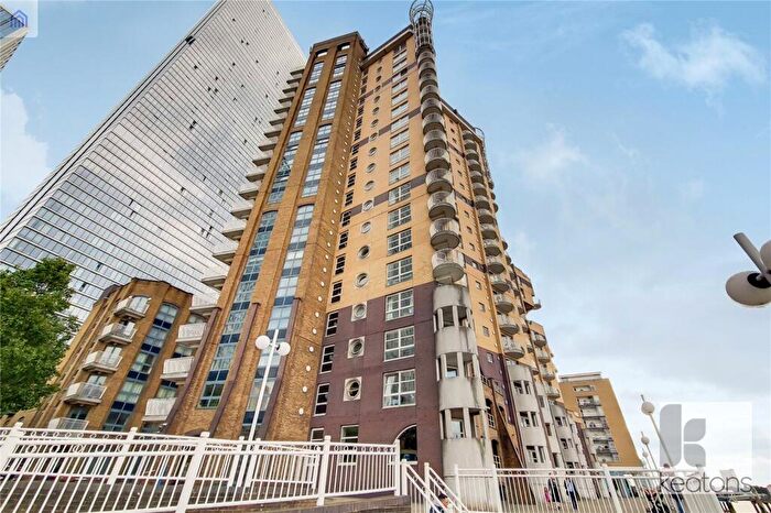 2 Bedroom Flat To Rent In Cascades Tower, Westferry Road, London, E14