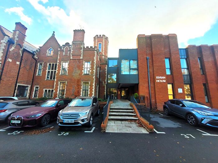 1 Bedroom Flat To Rent In Nixey Close, Slough, SL1