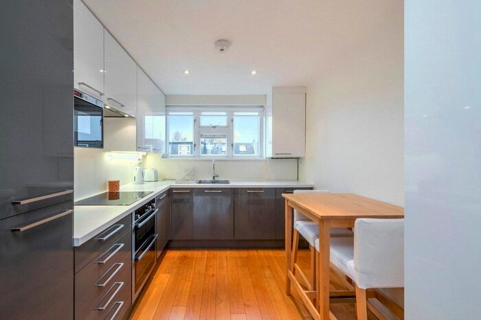 1 Bedroom Flat To Rent In Stanton Road, Barnes, London, SW13