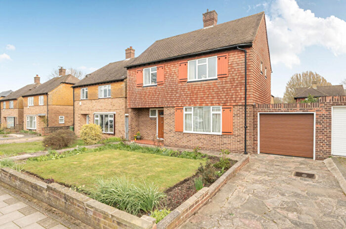 3 Bedroom Detached House For Sale In Gravel Road, Bromley, Kent, BR2