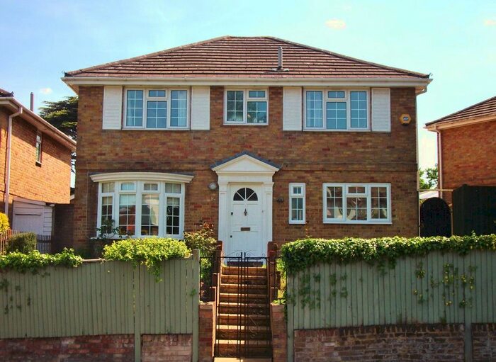 4 Bedroom Detached House To Rent In Woodhayes Road, London SW19