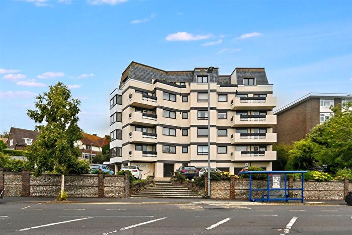 2 Bedroom Flat For Sale In Arundel Road, Eastbourne, BN21
