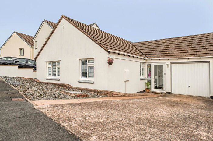 3 Bedroom Bungalow For Sale In Meadow View, Uffculme, Cullompton, Devon, EX15