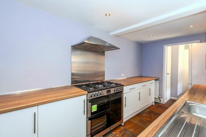 2 Bedroom Terraced House To Rent In Bourne Avenue, SL4