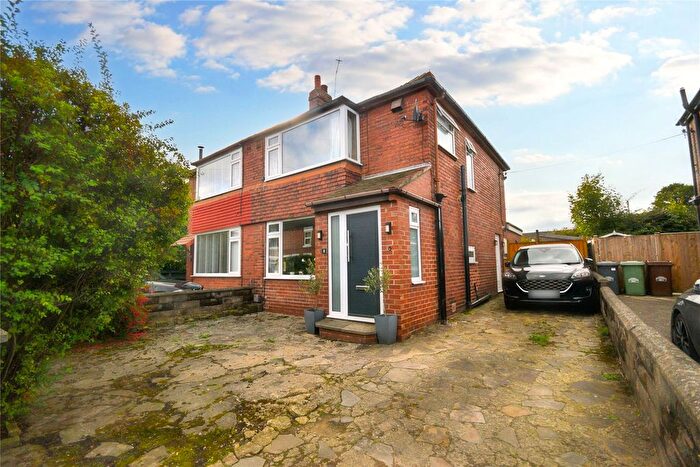 3 Bedroom Semi-Detached House To Rent In Oakwood Drive, Rothwell, Leeds, West Yorkshire, LS26