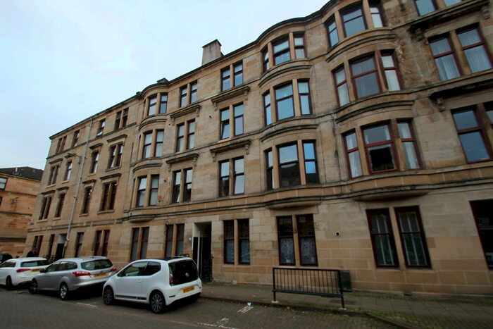 3 Bedroom Flat To Rent In White Street, Partickhill, G11