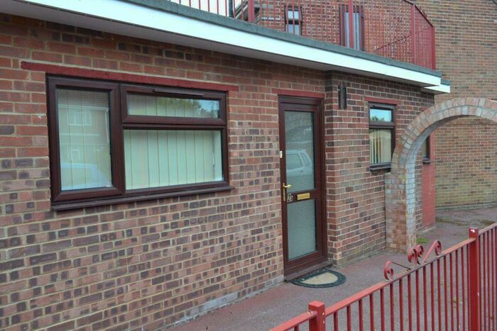 1 Bedroom Maisonette To Rent In Longcroft Road Thatcham, RG19