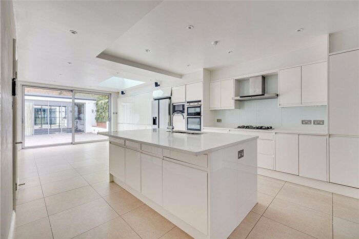 6 Bedroom Terraced House To Rent In Walham Grove, London, SW6