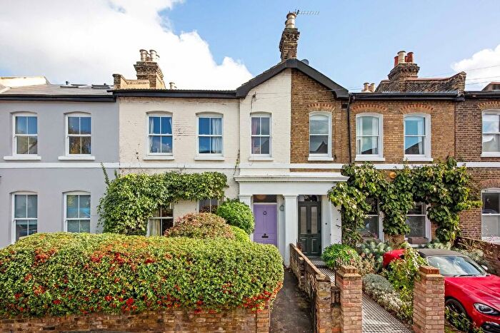 5 Bedroom Property To Rent In Montpelier Road, Peckham, SE15