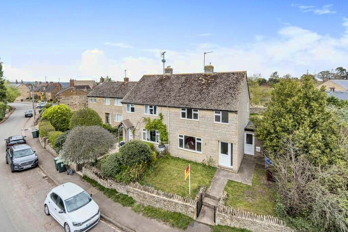 3 Bedroom Semi-Detached House For Sale In Duns Tew, Oxfordshire, OX25