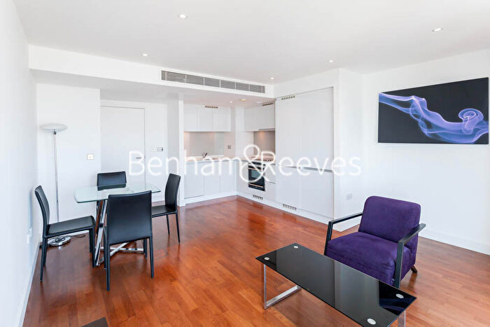 1 Bedroom Apartment To Rent In Marsh Wall, Landmark East Tower, E14