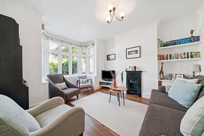 3 Bedroom Terraced House For Sale In Framfield Road, Tooting, CR4