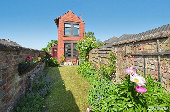 3 Bedroom Detached House For Sale In Holloway, Runcorn, WA7