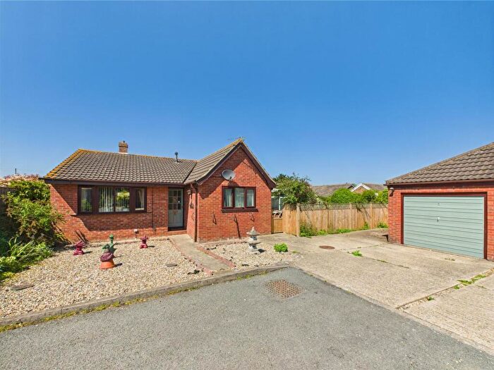 3 Bedroom Detached Bungalow For Sale In Honeysuckle Close, Sutton-On-Sea, LN12