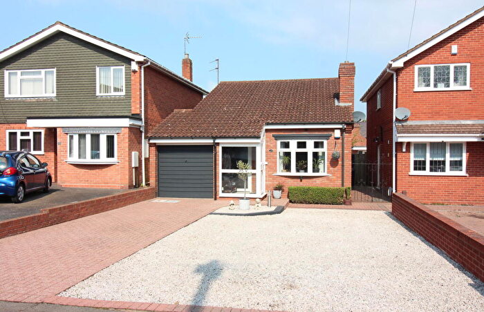 2 Bedroom Detached Bungalow For Sale In Kingswinford, Broad Street, DY6