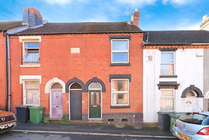 3 Bedroom Terraced House For Sale In Offmore Road, Kidderminster, Worcestershire, DY10