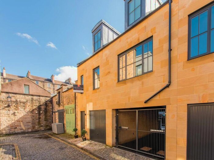 3 Bedroom Mews To Rent In Northumberland Place Lane, New Town, Edinburgh, EH3