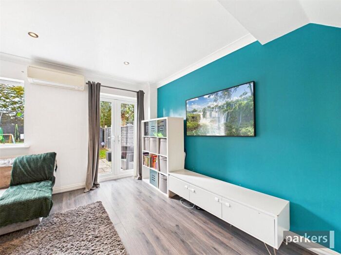 2 Bedroom Semi-Detached House For Sale In Heather Hill Close, Earley, Reading, RG6