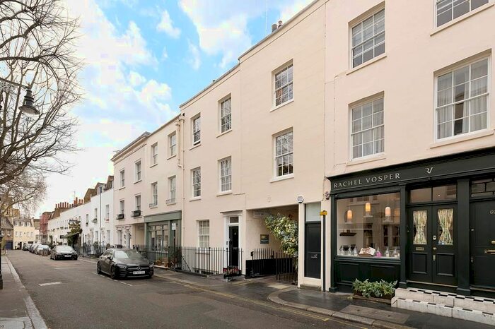 2 Bedroom Flat To Rent In Kinnerton Street, London, SW1X