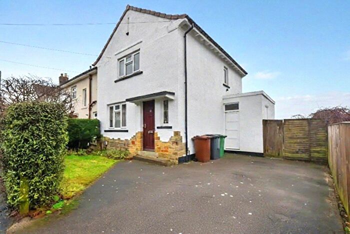 2 Bedroom End Of Terrace House For Sale In Hawthorn Drive, Yeadon, Leeds, West Yorkshire, LS19