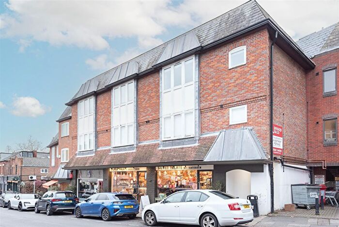 2 Bedroom Flat To Rent In Vaughan Road, Harpenden, AL5