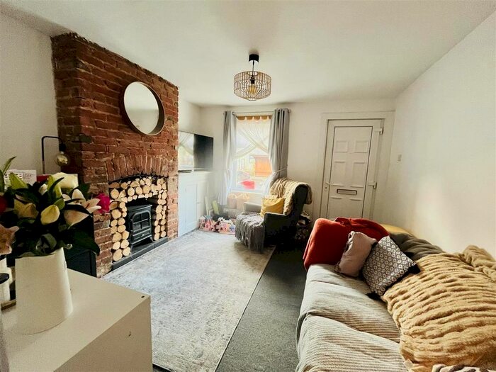 2 Bedroom Terraced House To Rent In Baddow Road, Great Baddow, Chelmsford, CM2