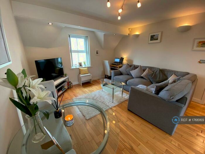 2 Bedroom Flat To Rent In The Junxion, Leeds, LS5